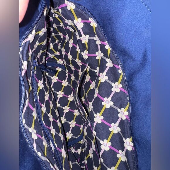 Vera Bradley Glenna Quilted Satchel Tote in Deep Navy
NWOT - Picture 11 of 12